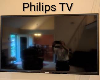 Phillips TV with Remote