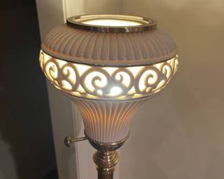 Lenox Quiozel Floor Lamp