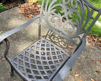 Chairs for Round Table