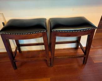 Pair of Bar Stools Leather and Wood