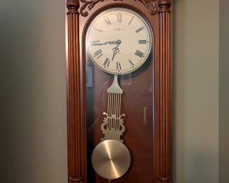 Howard Miller Battery Operated Clock with Chimes