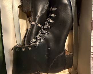 Vintage Women's Ice Skates