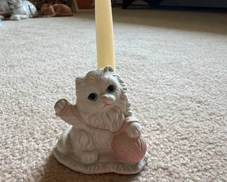 Vintage HOMCO White Persian Cat with Yarn Ball Candle Holder