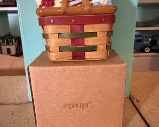 Longaberger "Little Gifts" Basket with Pottery Topper
