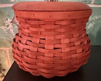 Vintage Longaberger Woven Basket with Lid