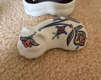 Byzantium for Elizabeth Arden Ceramic Cat Trinket Dish