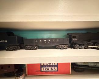 Lionel Postwar Train Set with 2026 Locomotive, Flat Car, and Box