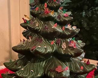 Vintage Atlantic Mold Ceramic Christmas Tree