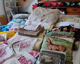 Bed, Blankets