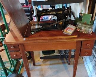 Singer Sewing Machine