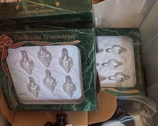 Christmas Ornaments and Figurines, including Hallmark Keepsake and Christmas Trimmeries