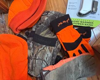 Zippo HeatBank s Rechargeable Hand Warmer Power Bank and Hunting Wear