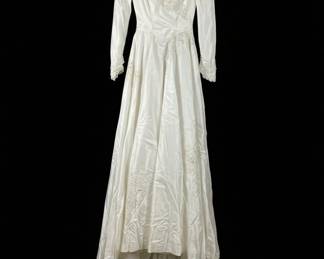 Vintage s Satin Wedding Dress with Beading and Lace Appliques