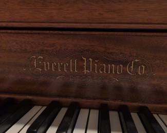 Everett Piano Co. Grand Piano second image
