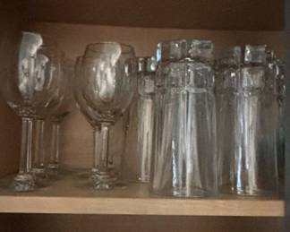 Assorted Glassware Set
