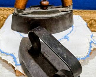 Antique Newark Sad Iron w/detachable Wooden Handle
