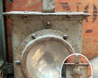 Closer look at the vintage WWII-era U.S. Navy battle lantern, model 5293-L-4