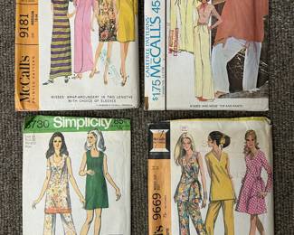 Vintage '70s women's clothing sewing patterns from McCall's and Simplicity