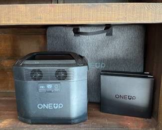 ONEUP 1000 portable power station