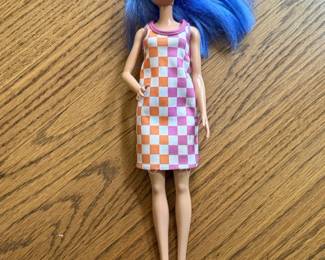 Barbie Fashionistas Doll  with Long Blonde Hair Wearing Rock Graphic TShirt, AnimalPrint Skirt, Pink Booties  Earrings, Toy for Kids to Years Old, Black, Dolls