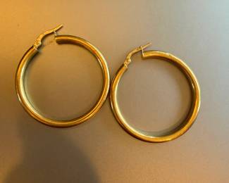 Pair hoops	18k	4.00g