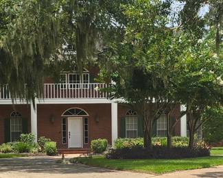 Beautiful Home Full - Quality at its Best!
