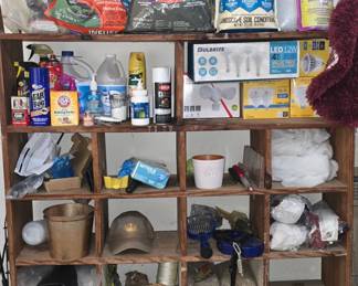Shelf - Garage Items - Lightbulbs