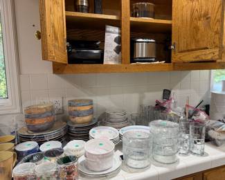 Dish sets, miscellaneous bowls and ramekins.