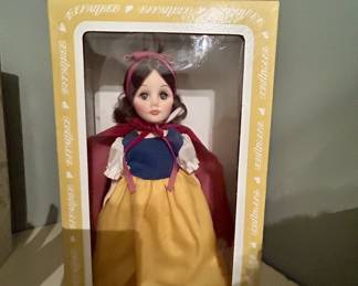 Effanbee Snow White doll, boxed, NIB