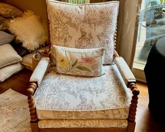 Spindle spool armchair with floral upholstery, wood frame