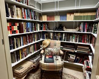 Home library room lot, hundreds of books, reading chair & rug