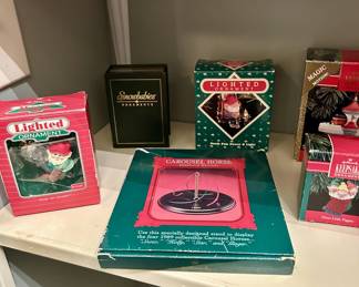 Hallmark Keepsake ornaments lot, boxed vintage Christmas collectibles