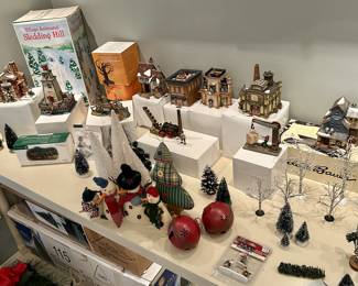 Dept 56 Village buildings & accessories lot, large