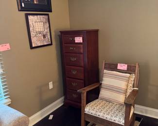 Broyhill lingerie dresser $145