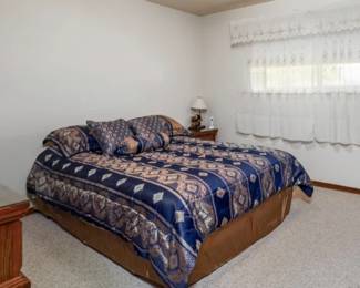 Queen mattress/box spring and frame