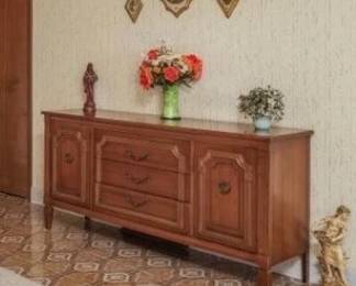 Vintage buffet