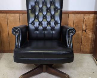 Black Button Tufted Executive Office Chair