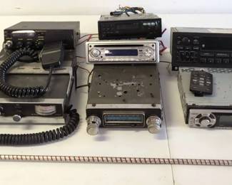 CB Radios And Vehicle Stereos