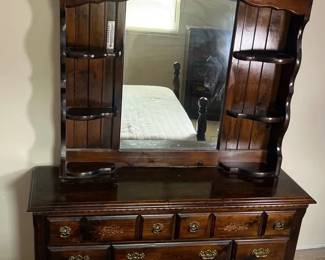 Mirrored Chest Of Drawers