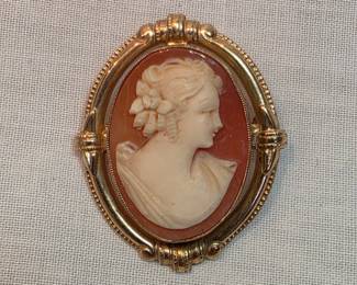 10k Gold Cameo Pin