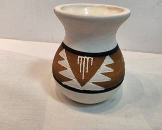Small Native American Pottery Vase Signed D. Redel..