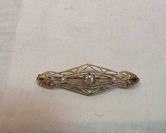 14k Gold Brooch With Diamond And Pearls