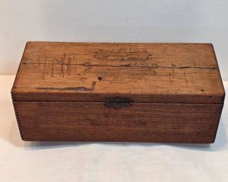 Roberts Tampa Delights Cigar Box