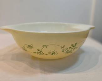 Pryrex Mixing Bowl Shenandoah Cinderella Pattern