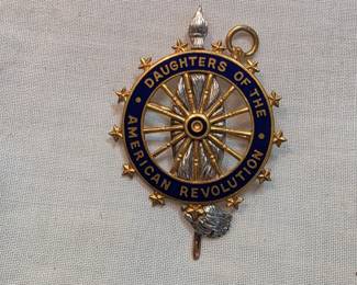 Daughters Of The American Revolution Pin