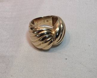 14k Gold Bow Ring