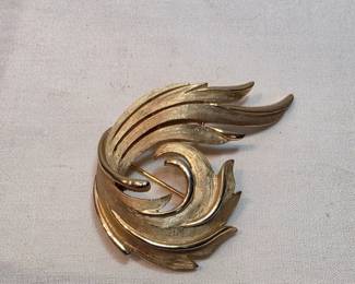 Vintage Trifari Brooch
