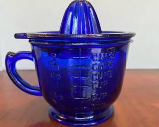Cobalt Blue Glass Citrus Juicer Measuring Cup Set