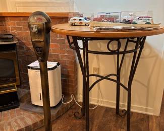 Sold with 4 tall chairs as set