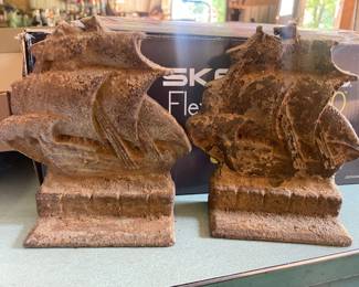 Cast iron ship bookends